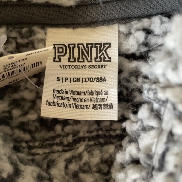 NWT Victoria’s Secret Pink grey sherpa fleece size small - Picture 4 of 11